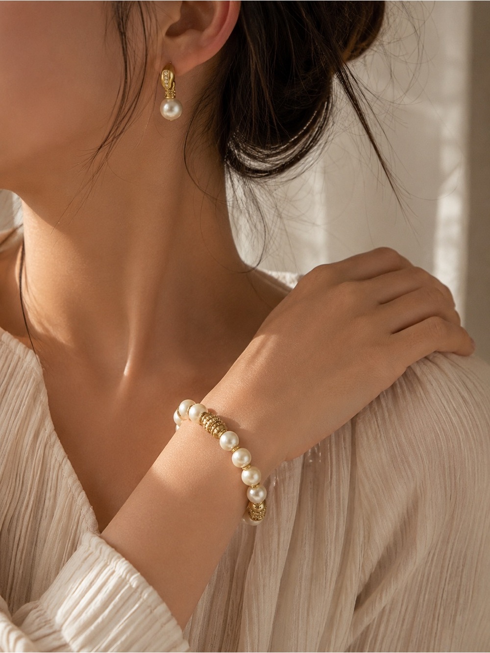 Vintage Coro Faux Pearl Bracelet & Rhinestone Pearl Earrings Matching Set